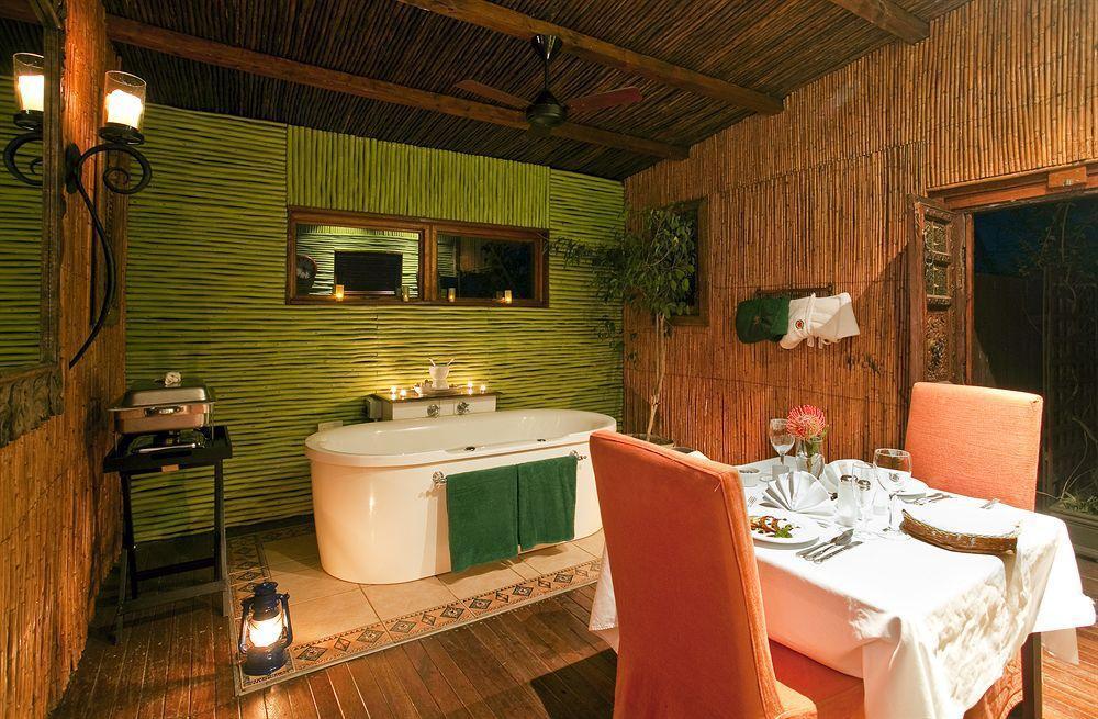 Gwahumbe Game & Spa Mid Illovo エクステリア 写真